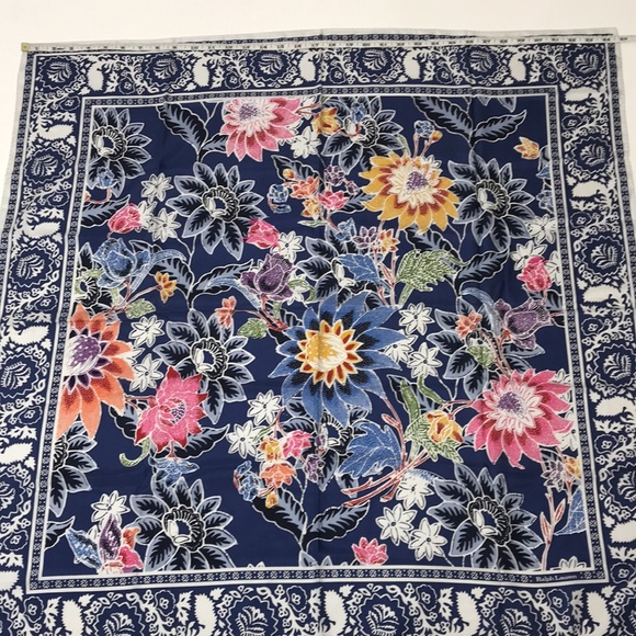 Ralph Lauren Floral Patterned Scarf - Picture 6 of 7
